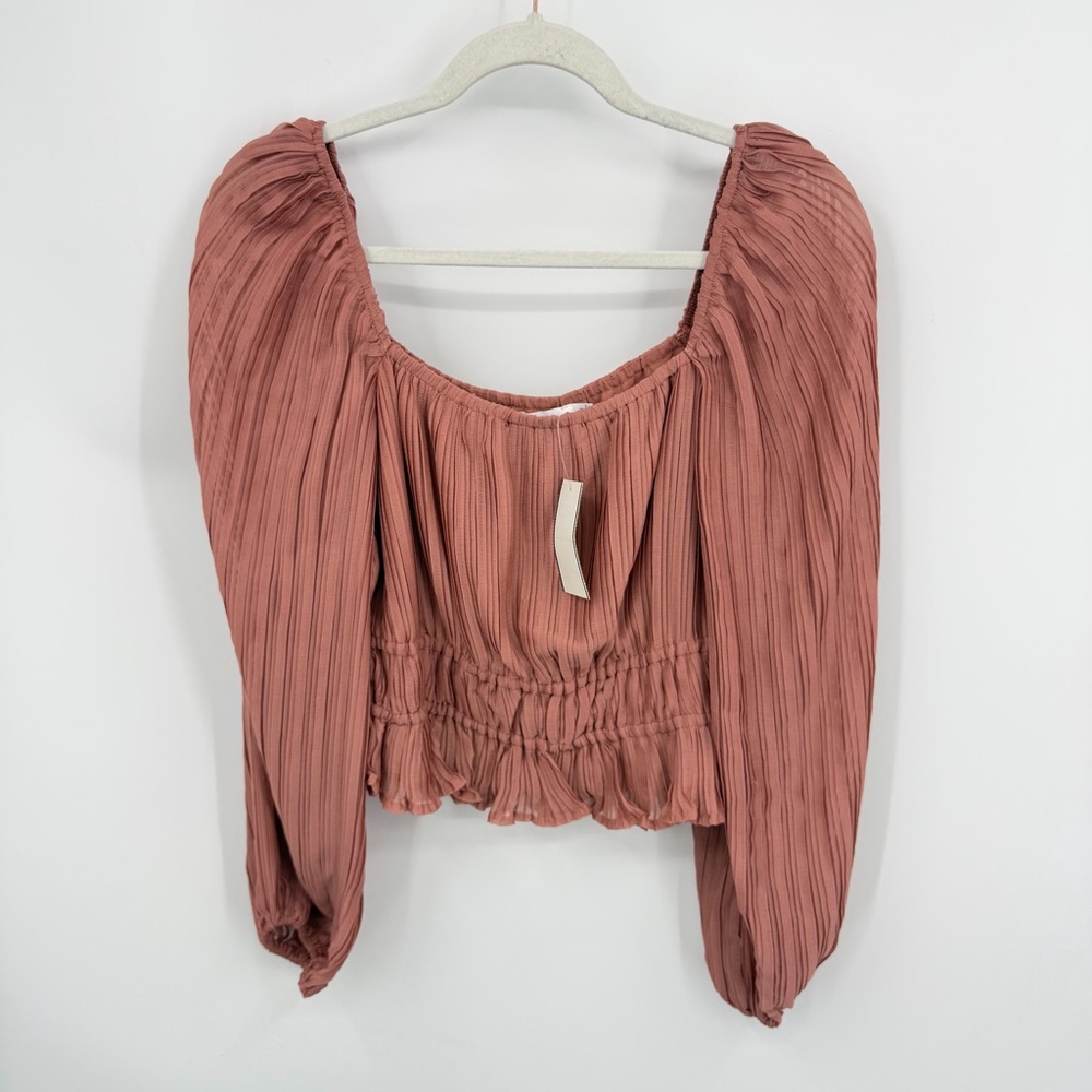 ASTR The Label Amber Puff Sleeve Smocked Blouse in Dusty Rose sz S‎